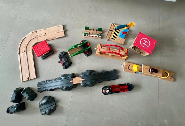 Houten treinbaan set Brio, Kinderen en Baby's, Speelgoed | Thomas de Trein, Zo goed als nieuw, Ophalen of Verzenden