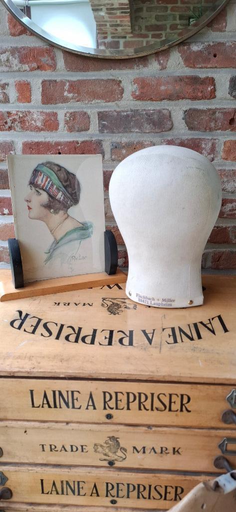 Vintage pruikenstandaard/hoedenstandaard - mannequinhoofd, Sieraden, Tassen en Uiterlijk, Uiterlijk | Haarverzorging, Zo goed als nieuw
