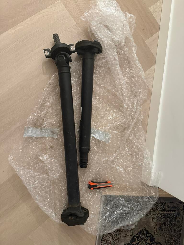 Cardanas / Tussenas Mercedes C w205 c200/c220/c250 4matic, Ophalen of Verzenden, Gebruikt, Mercedes-Benz