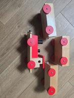 Houten Trein met Wagons - Speelgoed, Ophalen of Verzenden, Zo goed als nieuw, Duw- of Trekspeelgoed