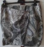 rok Scarva maat 38 met mooi patroon en schuine overslag, Maat 38/40 (M), Overige kleuren, Scarva, Ophalen of Verzenden