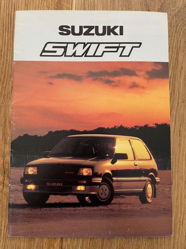 Suzuki Swift autofolders brochures diverse partij, Boeken, Auto's | Folders en Tijdschriften, Gelezen, Overige merken, Ophalen of Verzenden