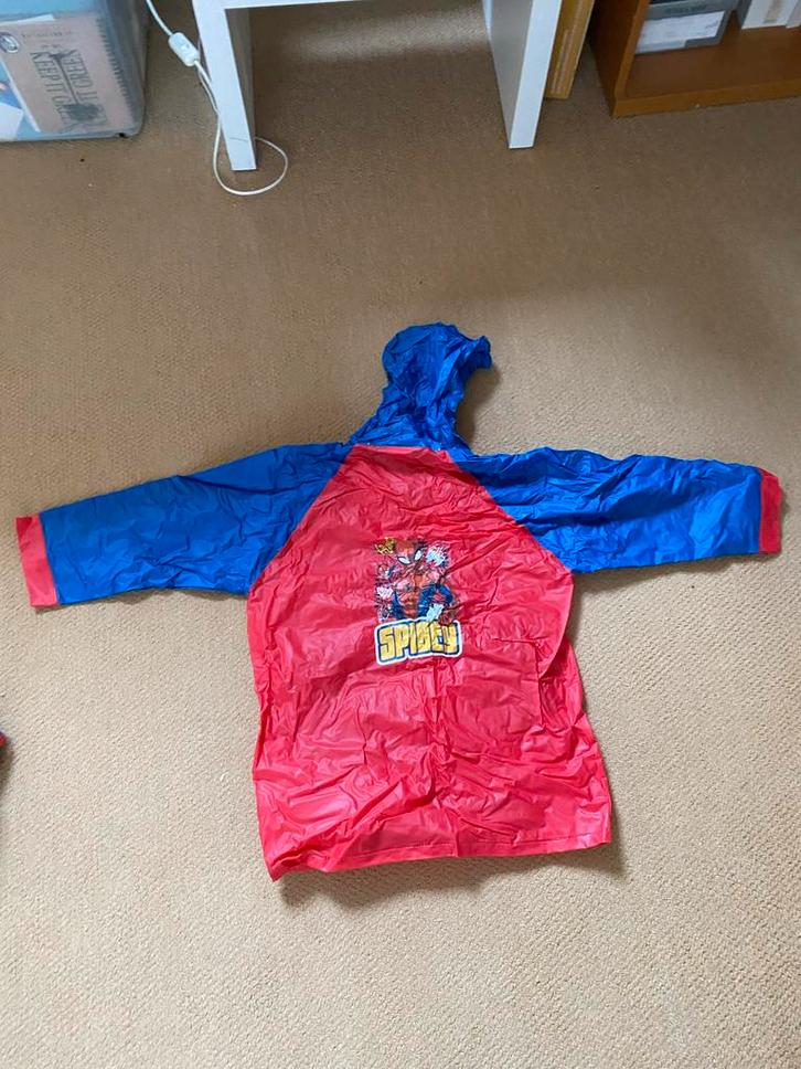 Spider-Man Regenjas - Superheld Stijl!, Kinderen en Baby's, Kinderkleding | Kinder-zwemkleding, Zo goed als nieuw, Overig, One size
