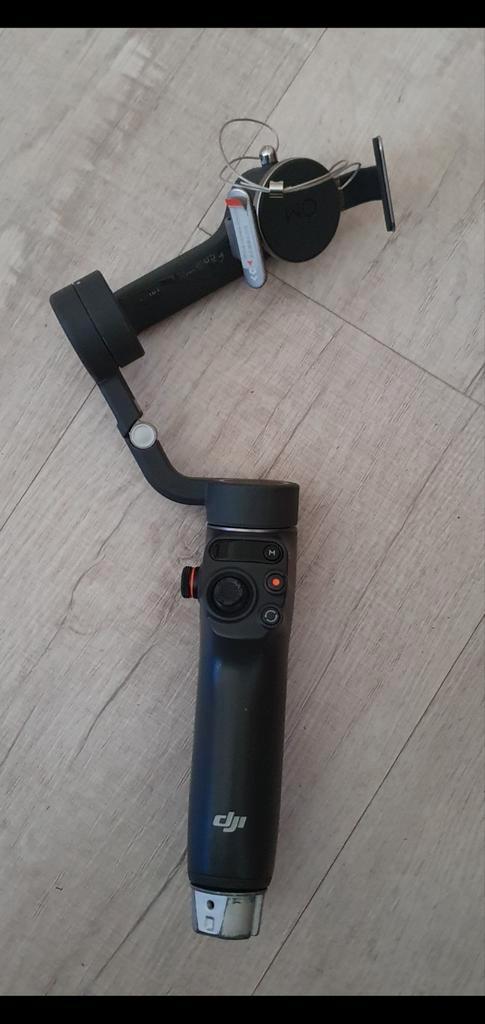 DJI Osmo Mobile 6 (voor onderdelen) doet het niet !!!, Audio, Tv en Foto, Actiecamera's, Gebruikt, Overige merken, Ophalen of Verzenden