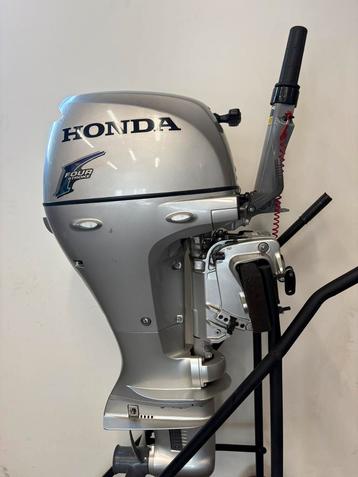 Honda 8pk 4-takt beschikbaar voor biedingen