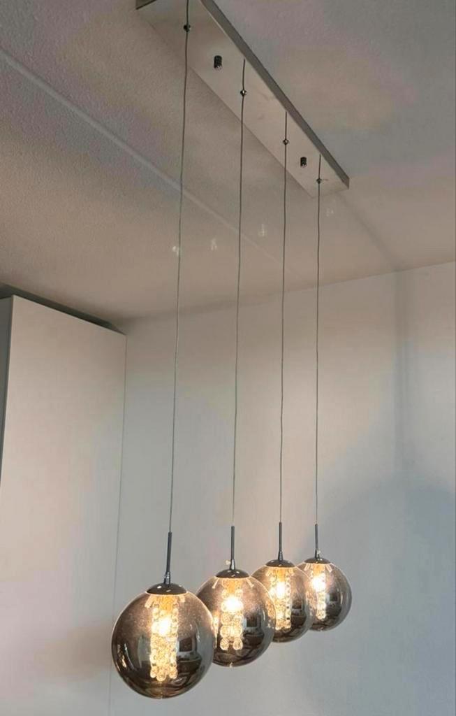 Moderne zilveren hanglamp met glazen bollen, Huis en Inrichting, Lampen | Hanglampen, Nieuw, Minder dan 50 cm, Glas, Ophalen