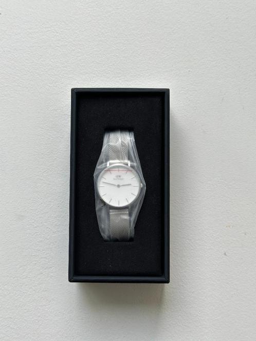 Nieuwe Daniel Wellington Petite Sterling – met doos & labels, Sieraden, Tassen en Uiterlijk, Horloges | Dames, Nieuw, Overige merken