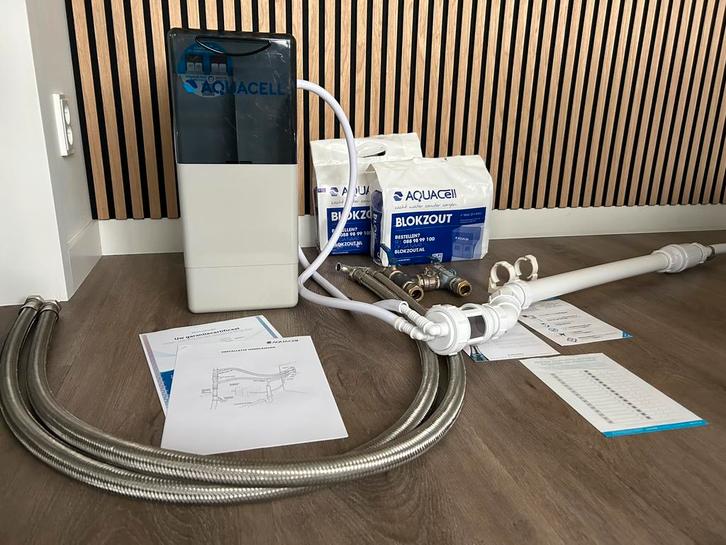 Complete Aquacell waterontharder met bypass slangen zout enz, Witgoed en Apparatuur, Waterontharders, Zo goed als nieuw, Waterontharder met zout