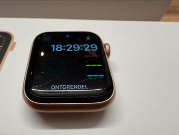 Apple Watch Series 6 40mm gold beschikbaar voor biedingen