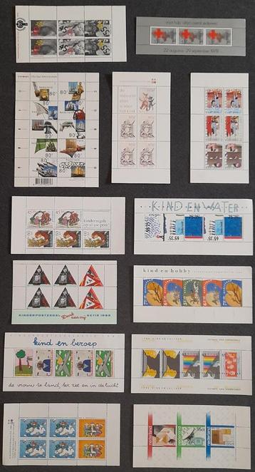 Postzegelvellen Nederland 1977 tot en met 2000 beschikbaar voor biedingen