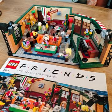 LEGO Ideas 21319 – Central Perk (Friends) – Compleet beschikbaar voor biedingen