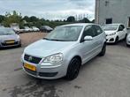 Volkswagen Polo 1.4 16V 59KW 2006 Grijs Nieuwe apk, Voorwielaandrijving, Stof, Zwart, 4 cilinders