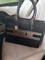 Handtas Christian Dior gekregen op kerst, Sieraden, Tassen en Uiterlijk, Tassen | Damestassen, Handtas, Zo goed als nieuw, Verzenden