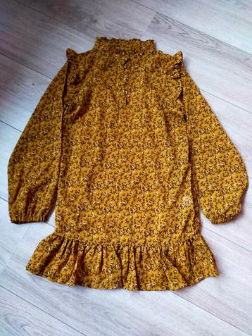 Nieuw! Schattige okergele gebloemde jurk! Mt 146/152
 beschikbaar voor biedingen