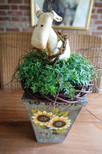 gepatineerd geitje in mooie pot met kunstgroen, Ophalen of Verzenden, Nieuw