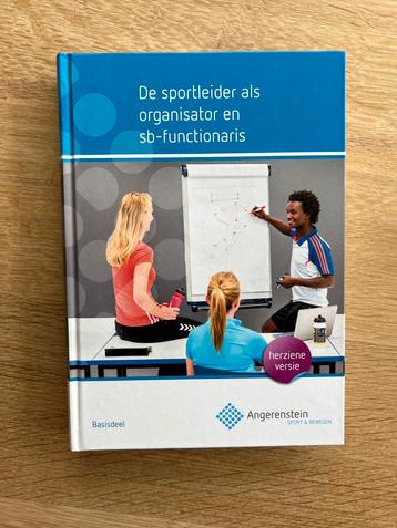 De sportleider als organisator beschikbaar voor biedingen