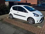 Toyota Aygo 1.0 12V Vvt-i 5DRS 2014 Wit, Voorwielaandrijving, Zwart, 4 stoelen, Origineel Nederlands