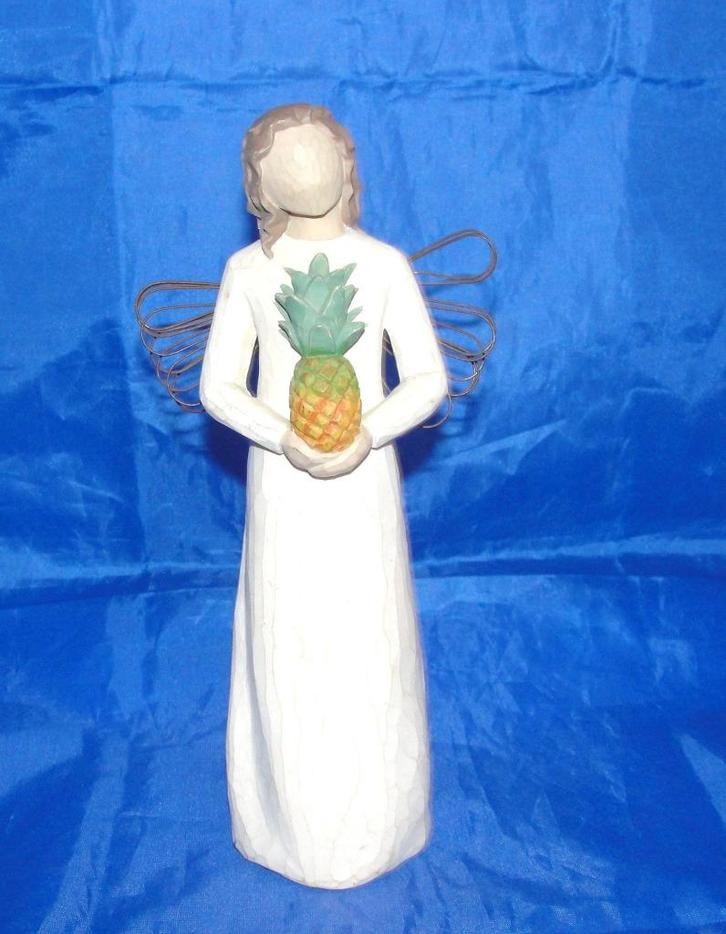 Willow Tree Susan Lordi Welcoming Angel beeldje, 21 cm, Verzamelen, Beelden en Beeldjes, Zo goed als nieuw, Overige typen, Ophalen of Verzenden
