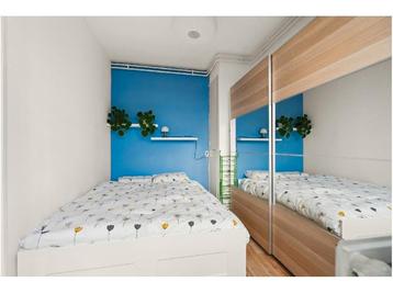 Ikea bed en lattenbodem. prima staat en helemaal compleet