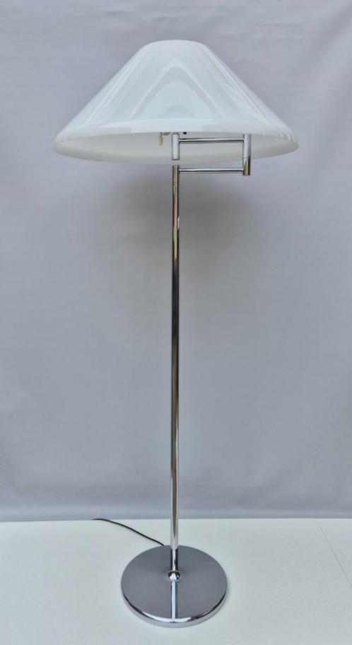 Vintage vloerlamp - Swisslamps International - Jaren 70, Huis en Inrichting, Lampen | Vloerlampen, Zo goed als nieuw, 150 tot 200 cm