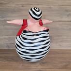 Trijnie Wubbolt "Dikke dame " , 50 cm hoog, Antiek en Kunst, Kunst | Beelden en Houtsnijwerken, Ophalen of Verzenden