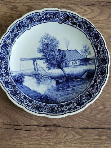 Delfts blauw serveerbord of sierbord beschikbaar voor biedingen