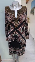 K-Design luxe jurk zwart met kraaltjes en kleurtjes M, Kleding | Dames, Jurken, Maat 38/40 (M), K-design, Zwart, Ophalen of Verzenden