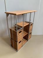 Stevig metalen wandrek met hout en mandjes. 60x50x20cm, Ophalen, Gebruikt