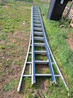 Lange ladder te koop, Doe-het-zelf en Verbouw, Ladders en Trappen, Ophalen of Verzenden