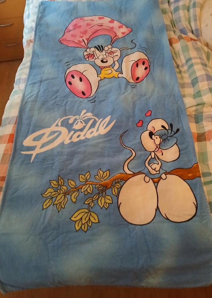 Een diddl badlaken 150x70 cm, Verzamelen, Diddl, Zo goed als nieuw, Kleding of Textiel, Diddl, Ophalen of Verzenden