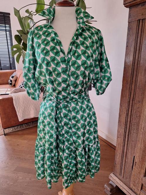 Nieuw! Zomerjurk Terra di Siena, 1 maat, Kleding | Dames, Jurken, Nieuw, Maat 38/40 (M), Groen, Onder de knie, Ophalen of Verzenden