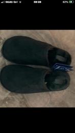 Prachtige Nieuwe Suède McGregor Pantoffels | Zwart | Mt 41, Zwart, Nieuw, Pantoffels of Sloffen, Verzenden