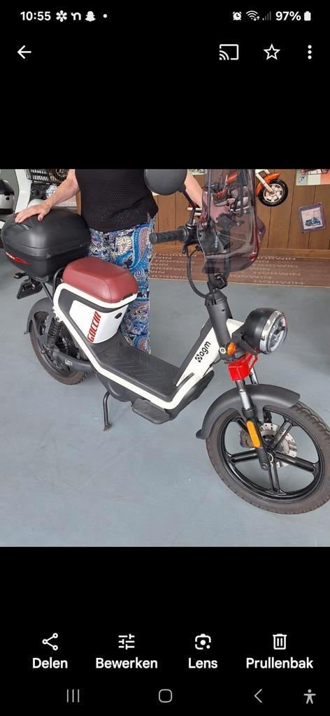 E-Scooter A.G.M GOCCIA GEV1000, Fietsen en Brommers, Snorfietsen en Snorscooters, Zo goed als nieuw, Overige merken, Elektrisch