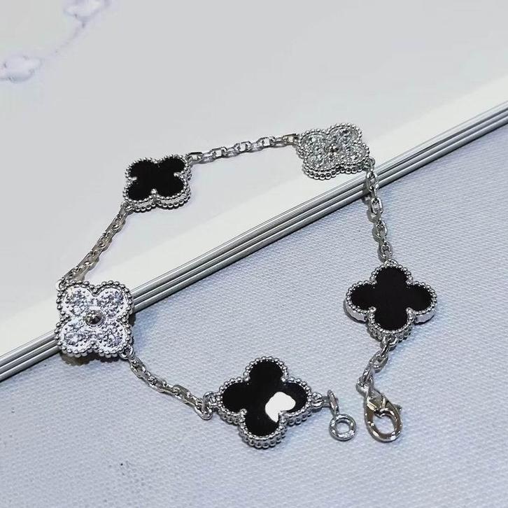 Van Cleef & Arpels Armband ( Zilver/Diamant én Goud ), Sieraden, Tassen en Uiterlijk, Armbanden, Nieuw, Zilver, Met edelsteen
