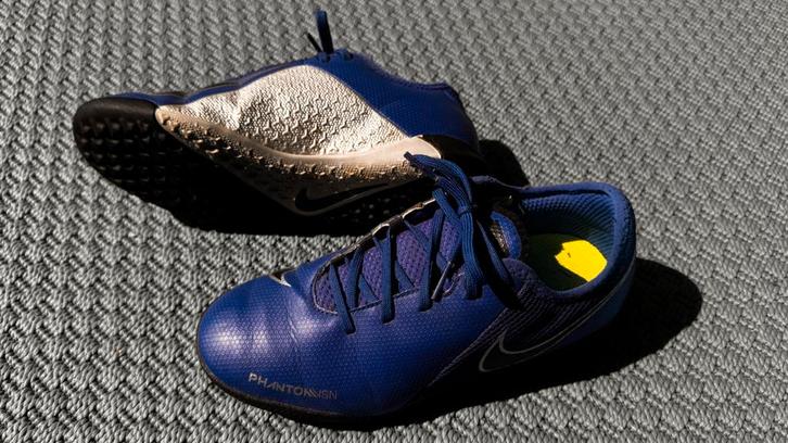 ⚽️ Nike Phantom Jr VSN Academy TF Voetbalschoenen EU36 23cm, Sport en Fitness, Voetbal, Gebruikt, Schoenen, Maat M, Ophalen of Verzenden