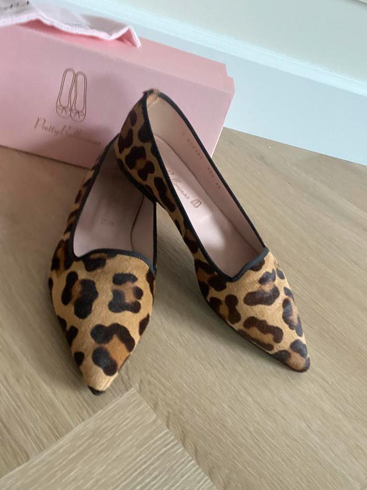Pretty Ballerinas luipaardprint mt 38, Kleding | Dames, Schoenen, Zo goed als nieuw, Ballerina's, Bruin, Ophalen of Verzenden