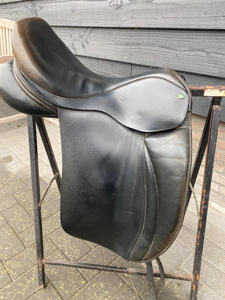 Hulsebos dressuurzadel en Wintec veelzijdigheidszadel, Dieren en Toebehoren, Paarden en Pony's | Zadels, Gebruikt, Overige soorten