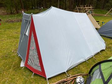 Ruime 2 persoons tent beschikbaar voor biedingen