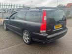 Volvo V70 2.3 T-5 250PK Automaat Leder Nette staat T5, Auto's, Volvo, Stoelverwarming, 1566 kg, Zwart, 92 €/maand