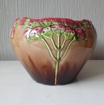 Orchies majolica bloempot Art Nouveau ca 1920-1930 beschikbaar voor biedingen