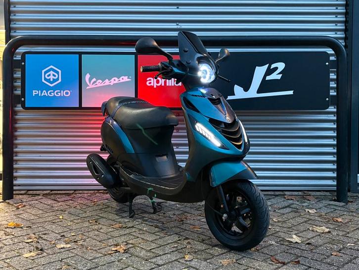 Piaggio Zip | Cameleon | Brom | 2022 | 9000 km |, Fietsen en Brommers, Elektrische fietsen, Zo goed als nieuw, Overige merken