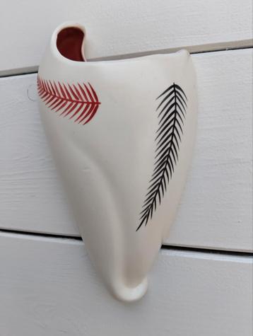 Wandpot Engeland jaren 50 60 design top staat beschikbaar voor biedingen