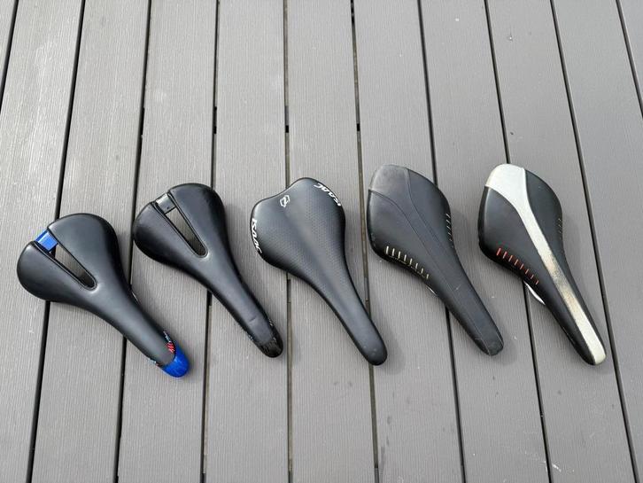 Diverse racefiets zadels Fizik Selle Italia Isaac, Fietsen en Brommers, Fietsonderdelen, Gebruikt, Racefiets, Zadel, Ophalen of Verzenden