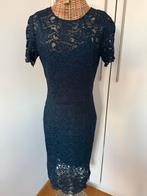 LaDress Lace Blauwe jurk - maat M, Maat 38/40 (M), Blauw, Ophalen of Verzenden, Zo goed als nieuw