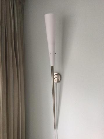 Mooie tijdloze toortslamp beschikbaar voor biedingen