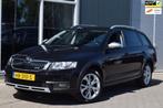 Skoda Octavia Combi 1.8 TSI Scout 4X4 | Automaat | Clima | C, Auto's, Skoda, Automaat, Gebruikt, 4 cilinders, Zwart