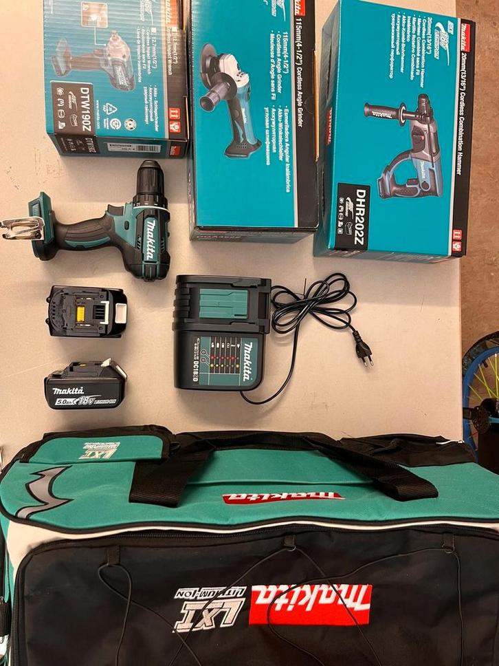 Makita Gereedschaptas compleet, Doe-het-zelf en Verbouw, Gereedschap | Boormachines, Gebruikt, Boor- en Schroefmachine, 600 watt of meer