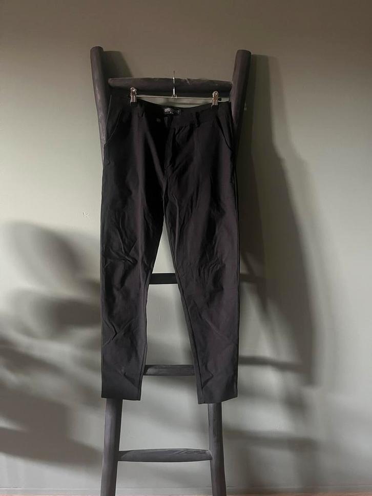 Zwarte chino broek XL cotton district broeken pants, Kleding | Heren, Broeken en Pantalons, Zo goed als nieuw, Maat 56/58 (XL)