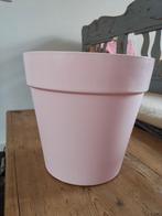 Roze Bloempot - Geschikt voor Binnen & Buiten, Kunststof, Rond, Zo goed als nieuw, Tuin