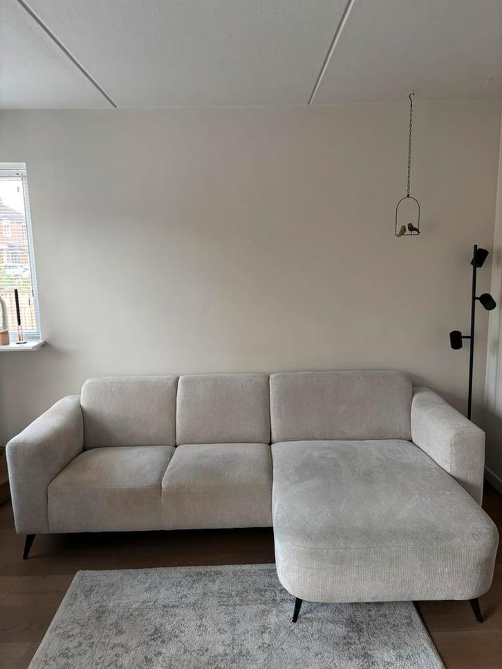 Bank met longchair., Huis en Inrichting, Banken | Bankstellen, Zo goed als nieuw, Vierpersoons of meer, Ophalen